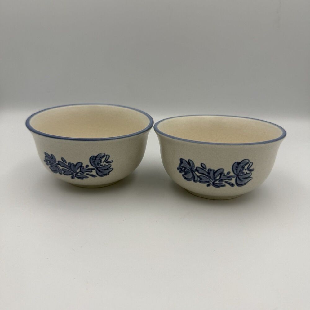 Set of 2 Vintage Pfaltzgraff Yorktowne Dessert Bowls Ramekins USA Castle Mark